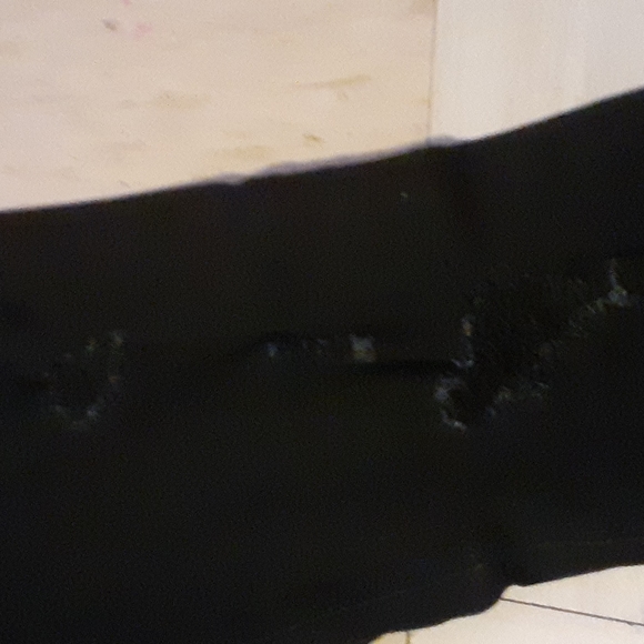 Ripped jeans - Picture 3 of 4